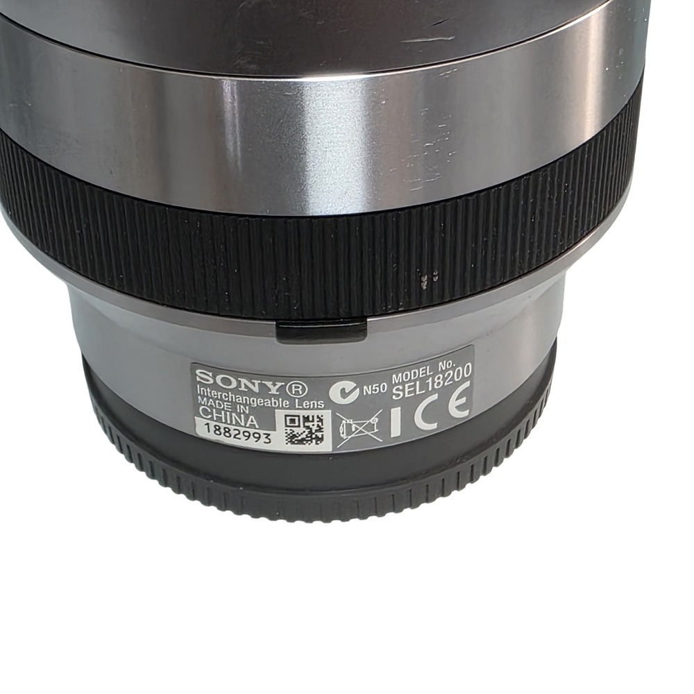 SONY 18-200mm F3.5-6.3 OSS (SEL18200) for Sony E mount With Lens Caps - Picture 8 of 14